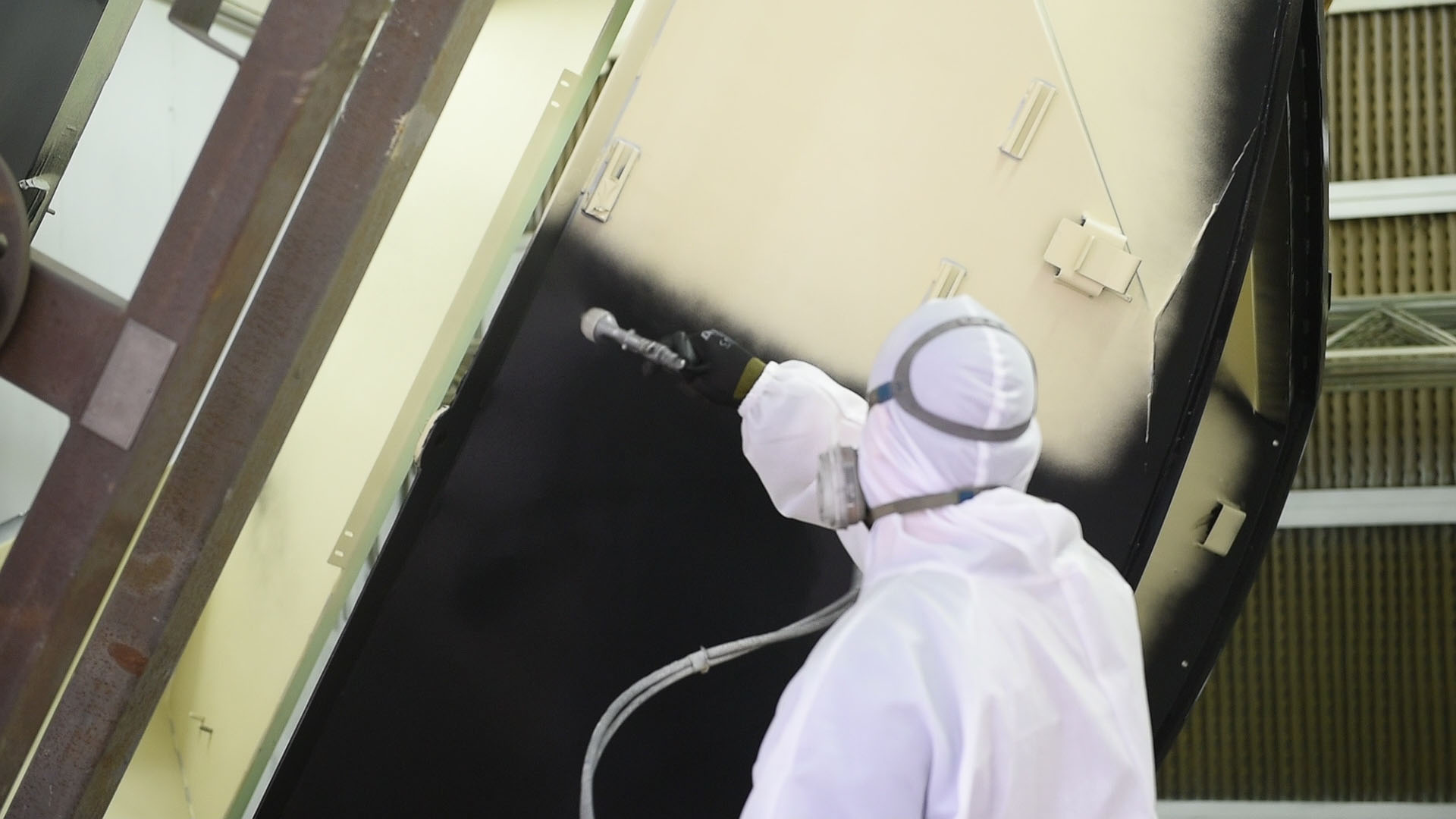 SURFACE TREATMENT AND POWDER AND WET COATING